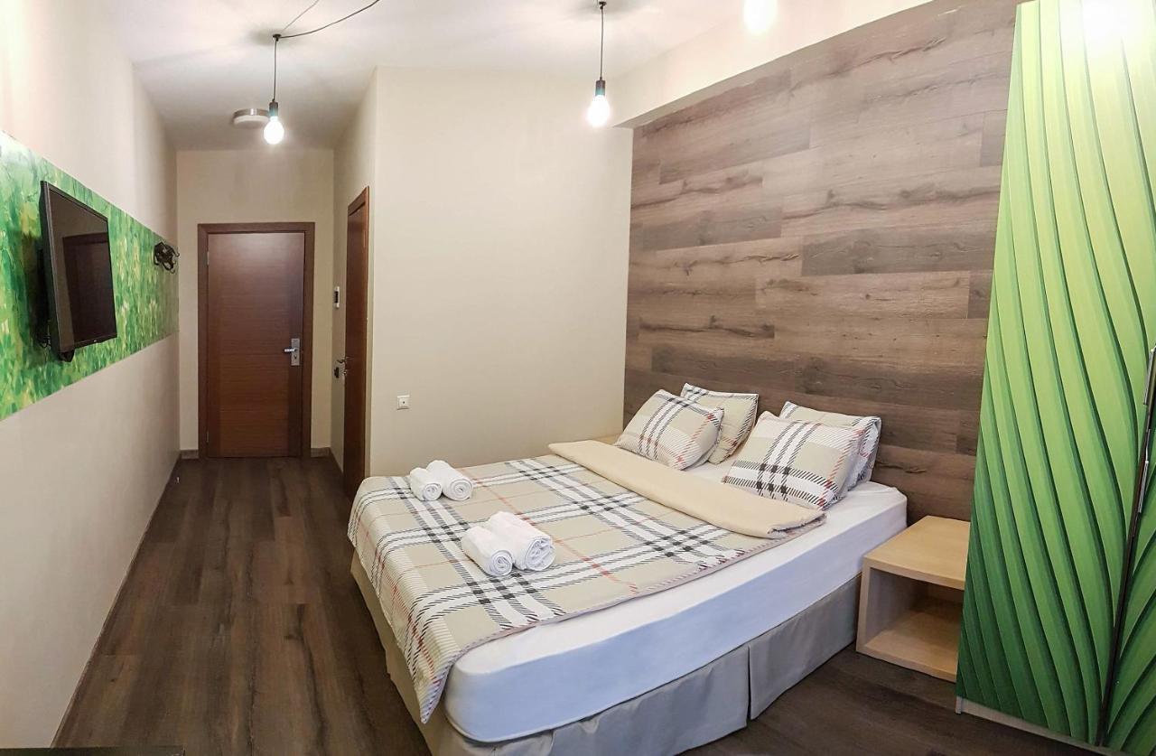 Wine Hotel Chişinau Exteriör bild